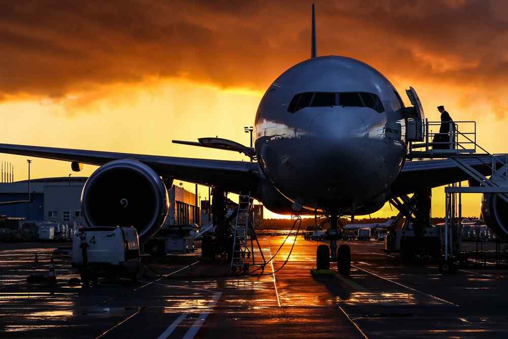 https://cargolviv.com/wp-content/uploads/2015/09/shutterstock_177975590.jpg
